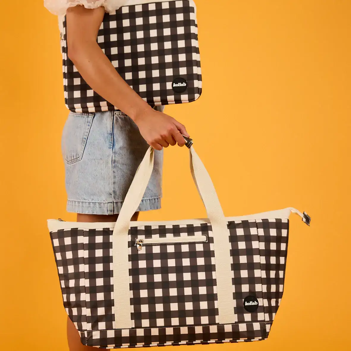 Laptop Case  Black Check - Image 3